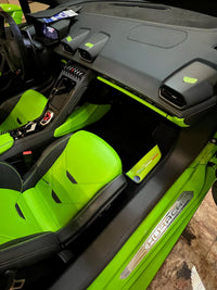 Black Floor Mats for Lamborghini Huracan 2014-2023 With Green Leather - AutoWin