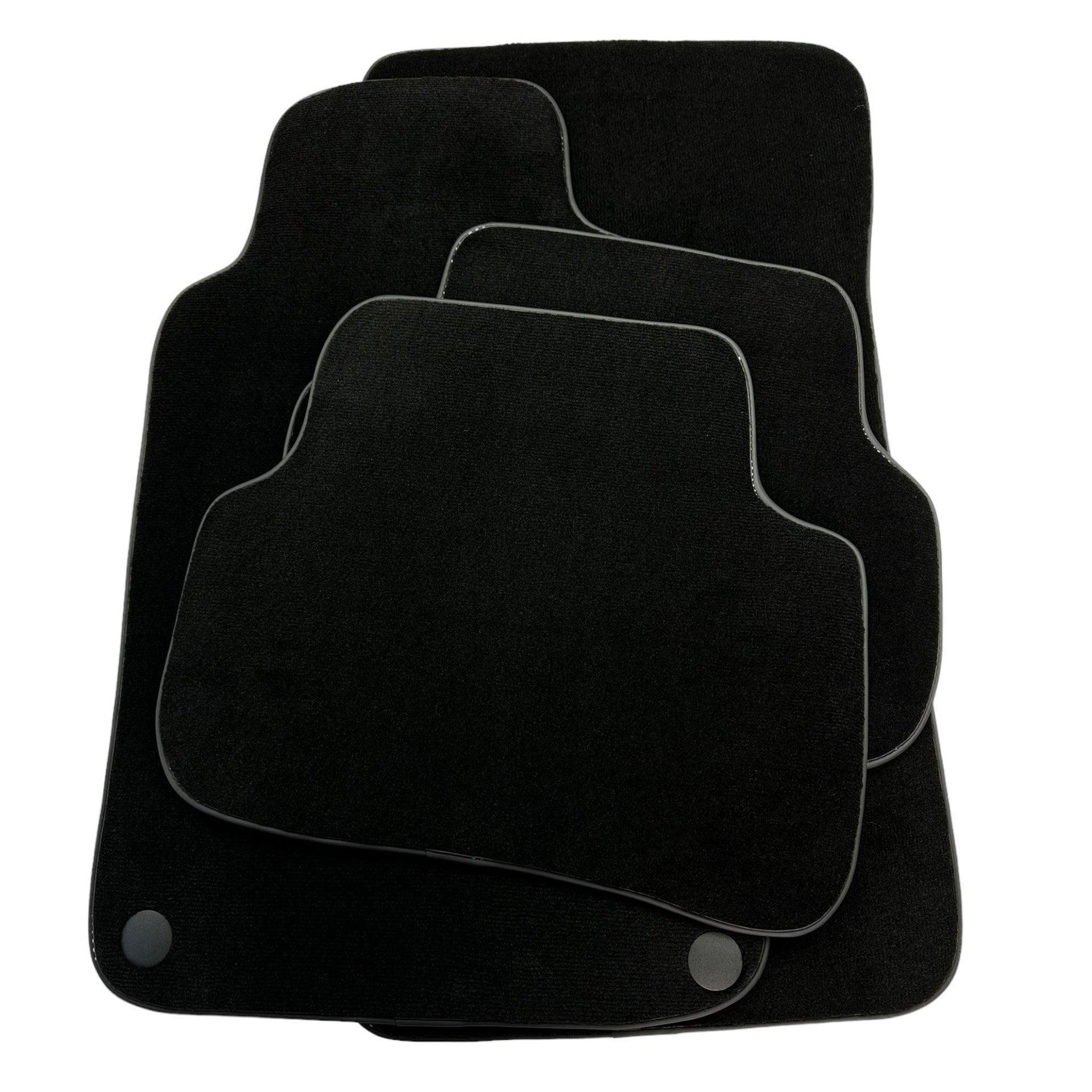 Black Floor Mats For Mercedes Benz C-Class W203 (2000-2007) - AutoWin