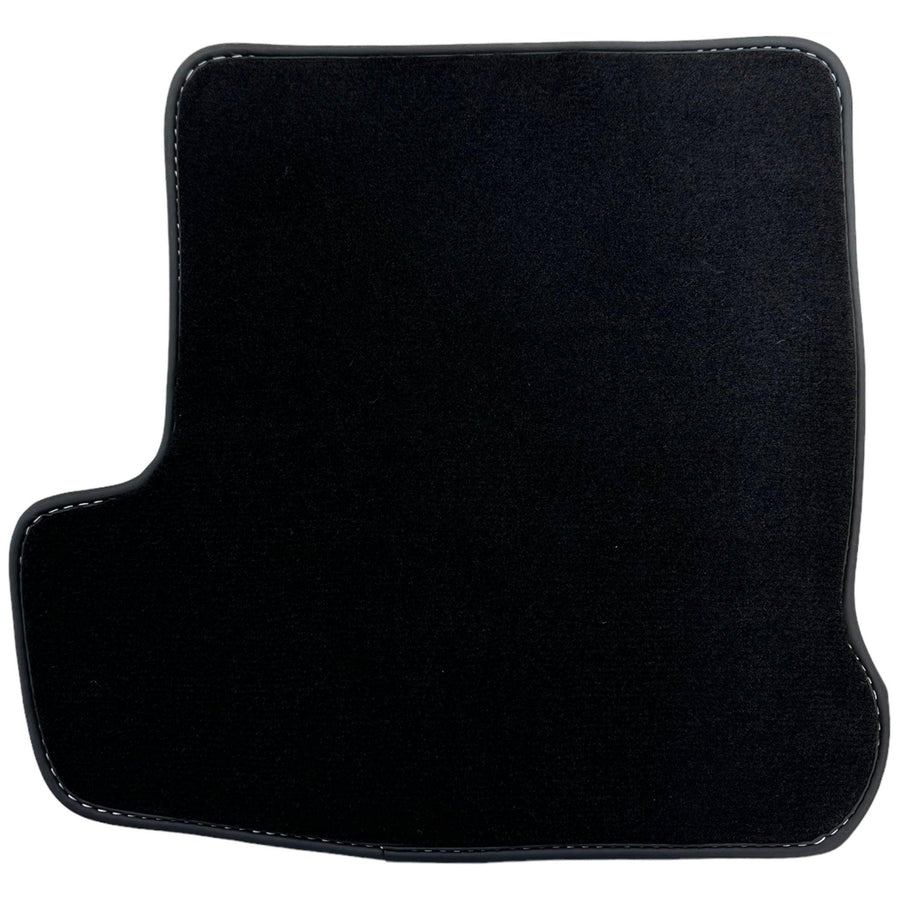 Black Floor Mats for Porsche Cayenne (2003-2010) - AutoWin