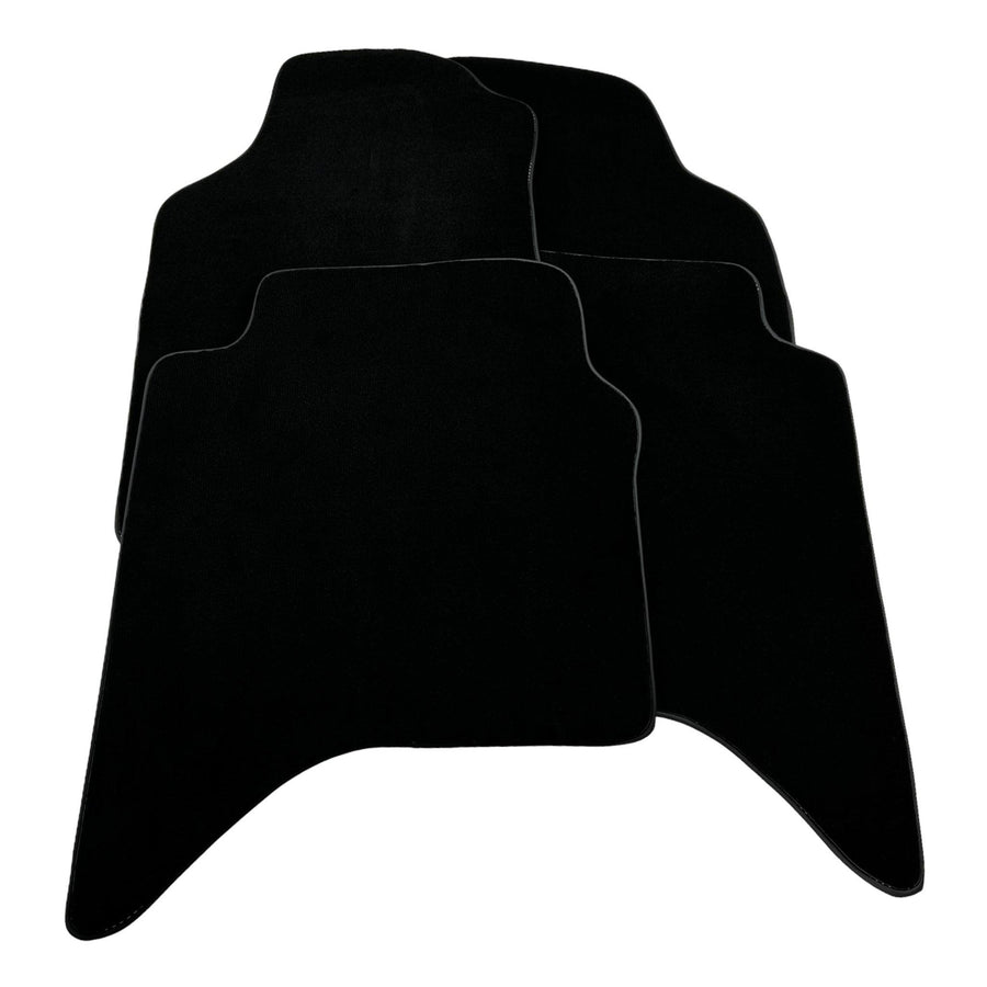 Black Floor Mats For Toyota Hilux (2005-2015) - AutoWin