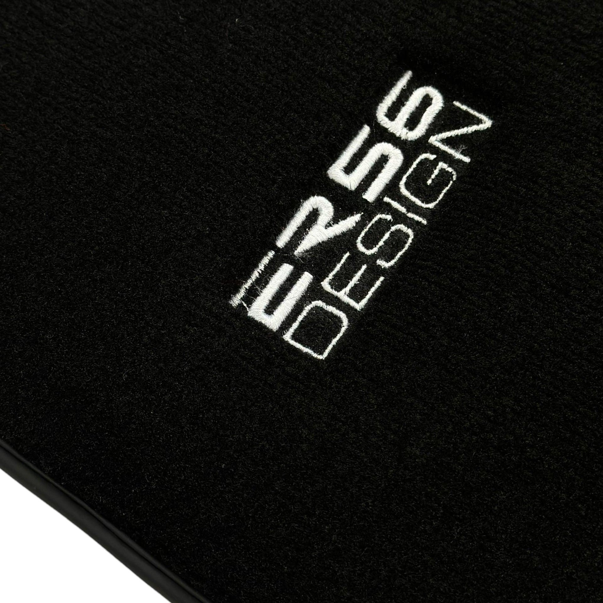 Black Luxury Floor Mats for Mercedes Benz C-Class W203 Sedan (2000-2007) | ER56 Design - AutoWin