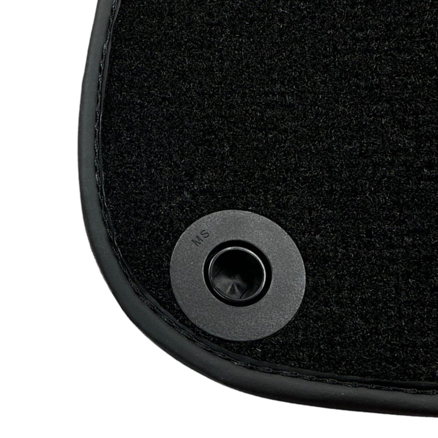 Black Luxury Floor Mats for Mercedes Benz C-Class W203 Sedan (2000-2007) | ER56 Design - AutoWin