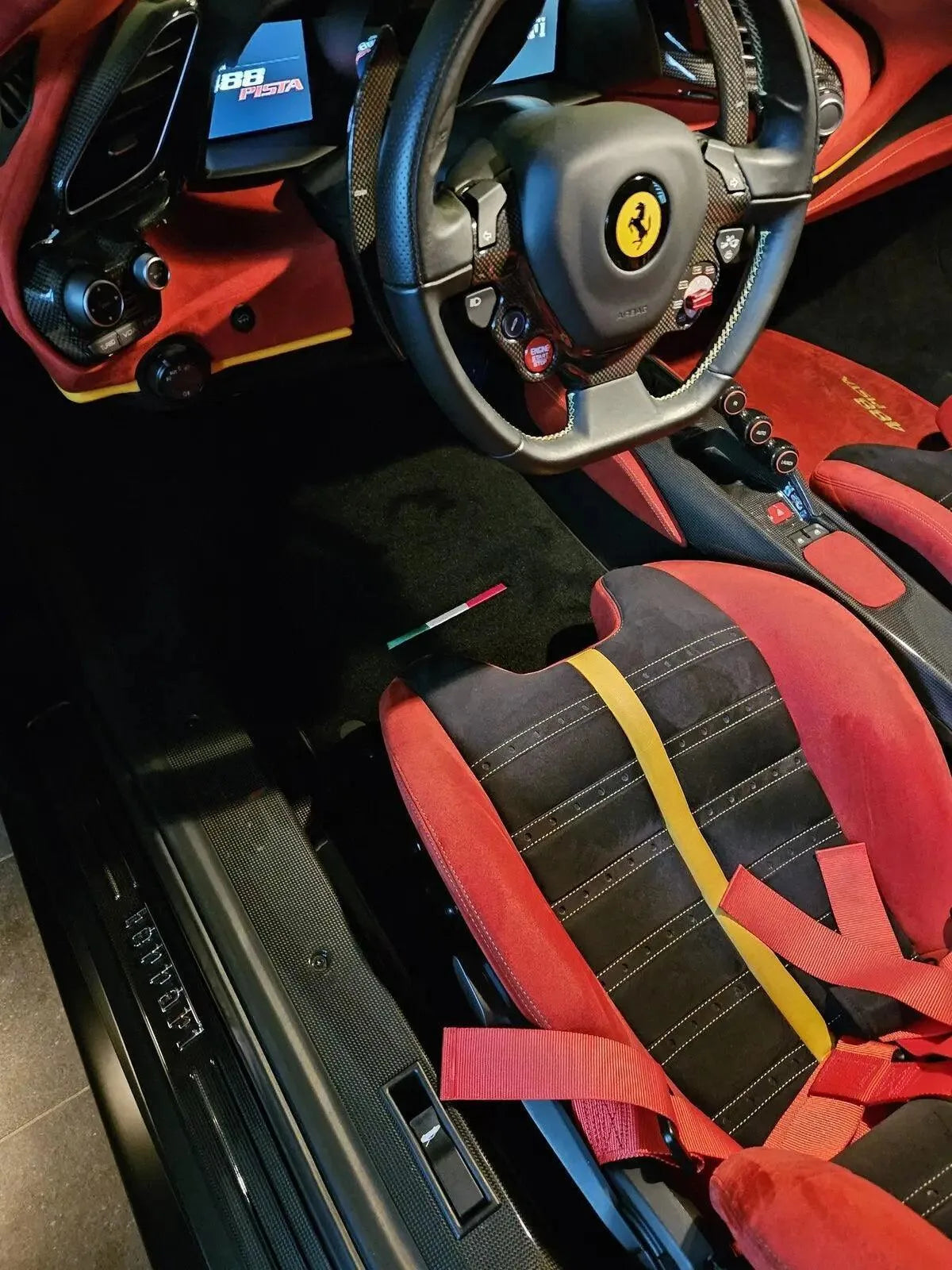 Floor Mats For Ferrari 488 2015-2022 AutoWin Brand IT Edition