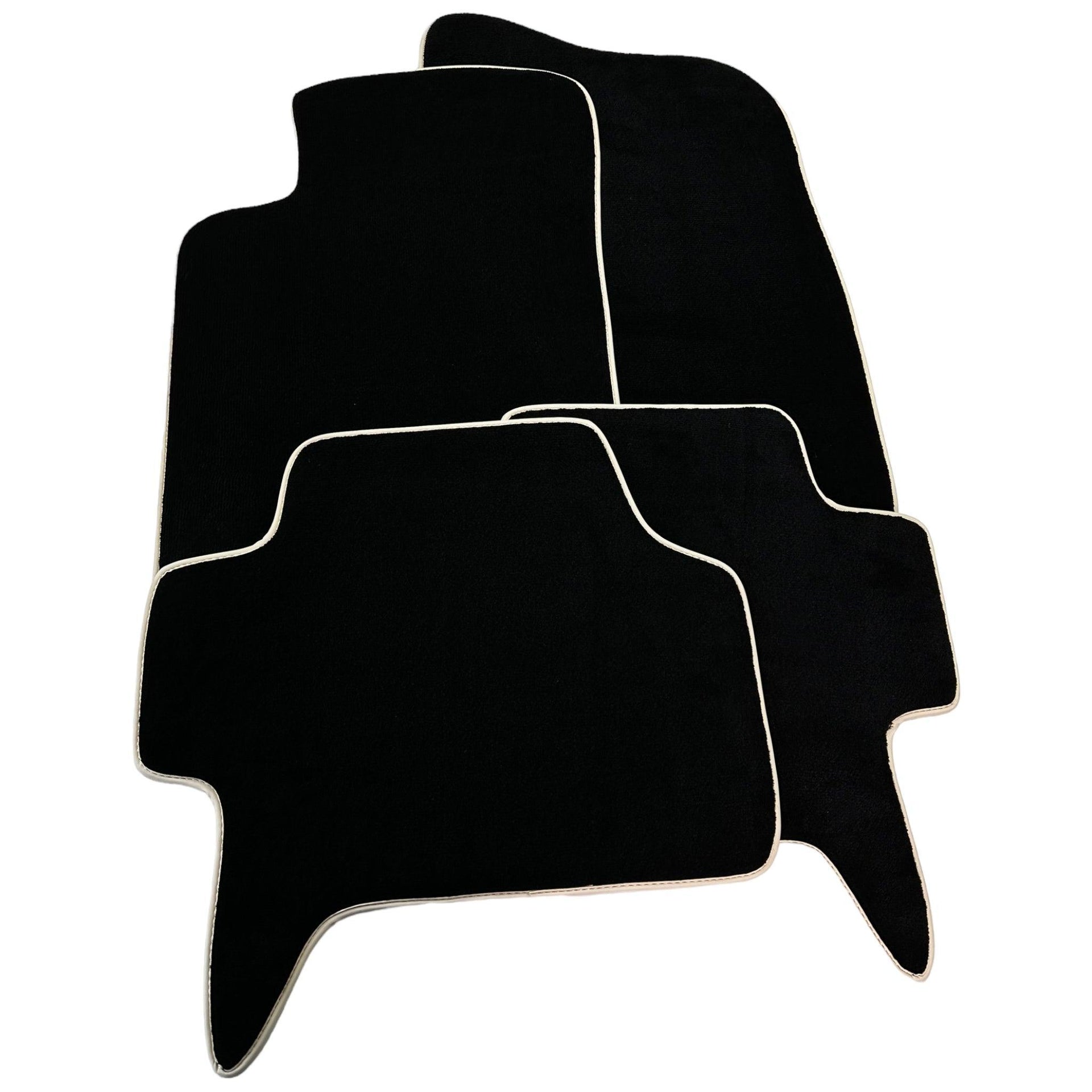 Black Floor Mats For Mitsubishi Pajero Sport (2009-2015) - AutoWin