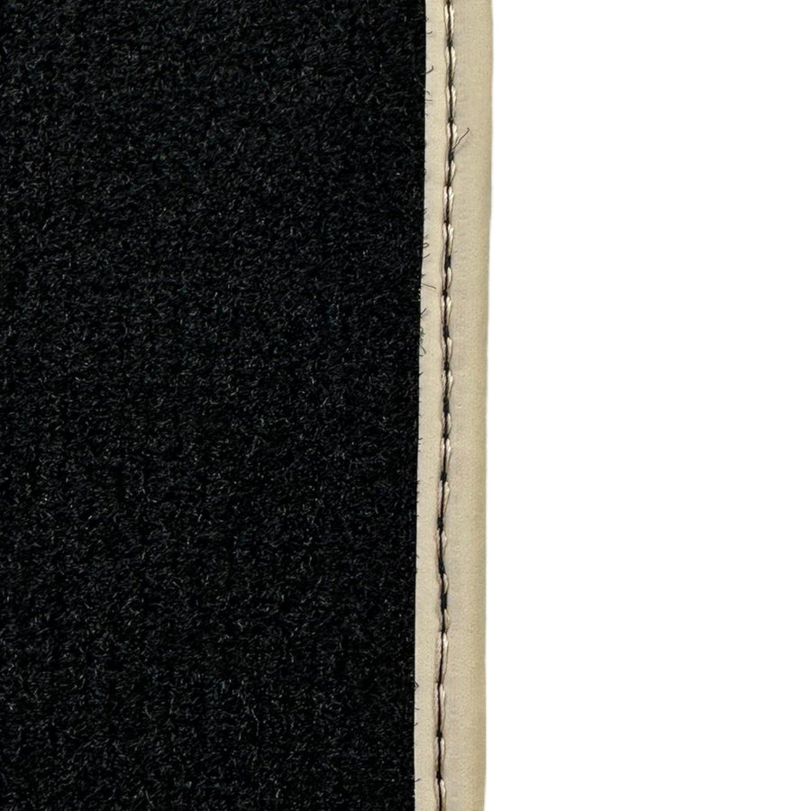 Black Floor Mats For Toyota Hilux (2005-2015) - AutoWin