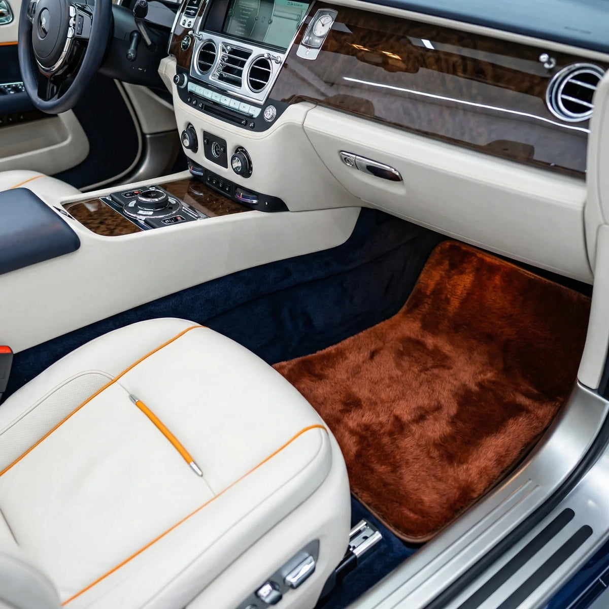 Interior look of floor mats for Rolls-Royce Dawn (2016-2023)
