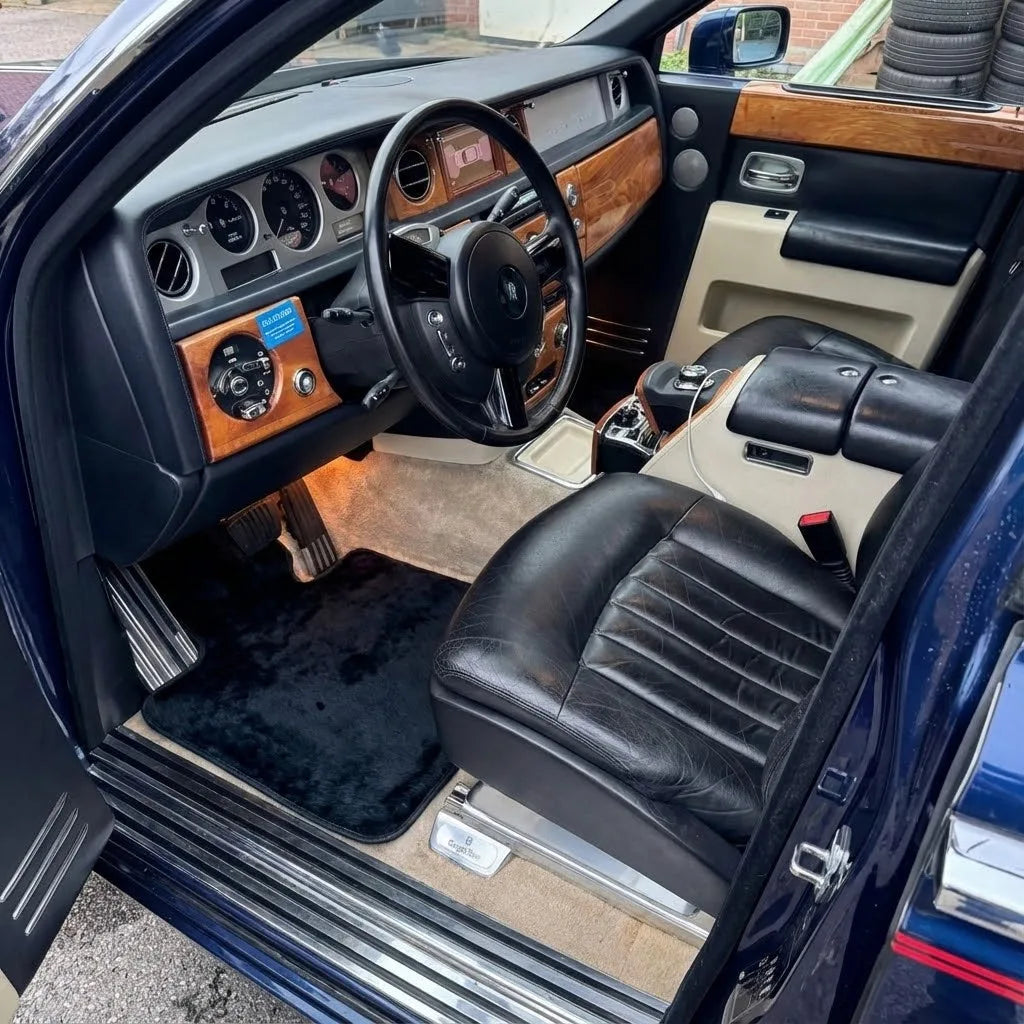 Interior look of floor mats for Rolls-Royce Phantom VIII (2017-2024)