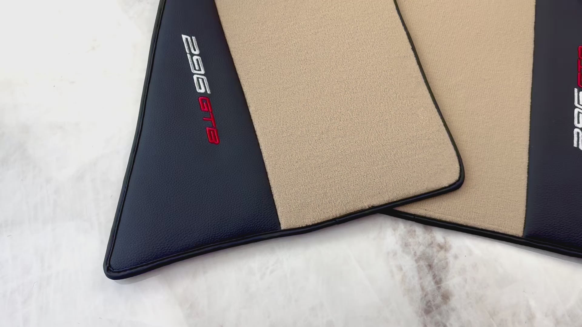 Beige Bilmatter til Ferrari 296 GTB (2022-2025) med Skinn - AutoWin