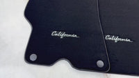 Fußmatten für Ferrari California (2008-2014) mit schwarzem Rand