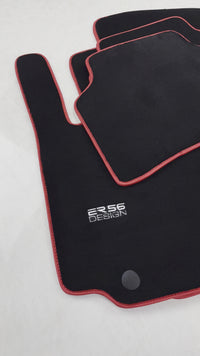 Schwarze Fußmatten für Mercedes-Benz C-Klasse W206 (2021–2023) ER56-Design