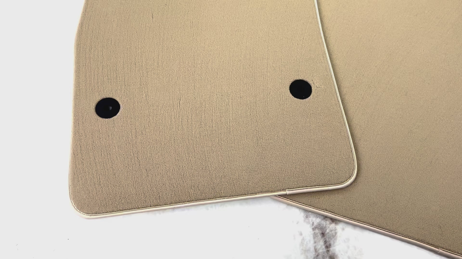 Beige Floor Mats for Chevrolet Corvette C7 Targa Top (2014-2019) with Beige Trim - AutoWin