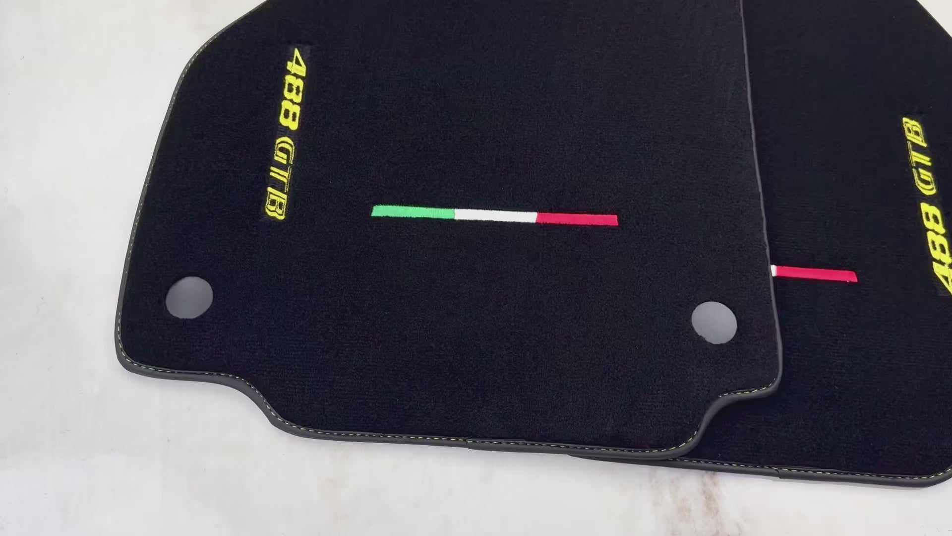 Biltflater for Ferrari 488 GTB (2015-2022) Italiensk Utgave | Svart Trim - AutoWin