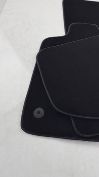 Schwarze Fußmatten für Bentley Continental GT (2018–2023)