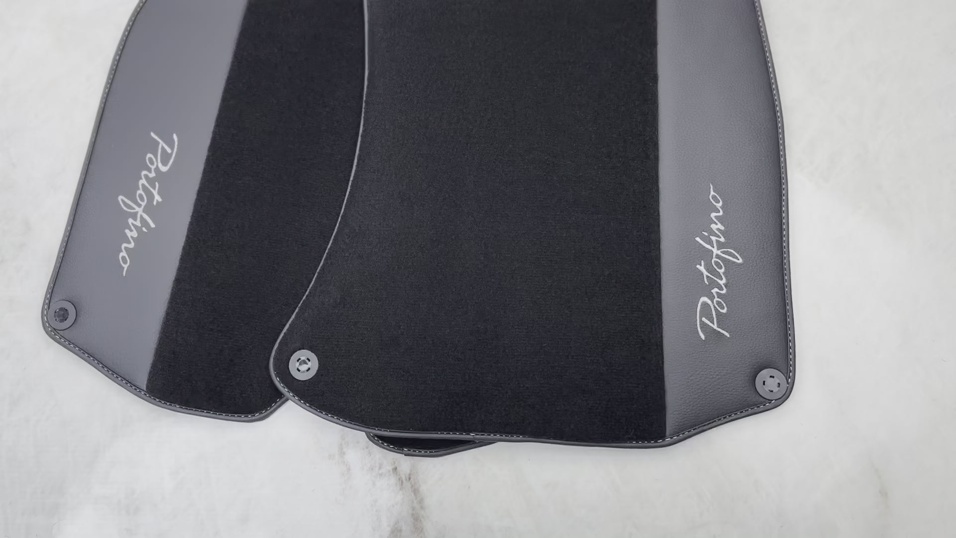 Svarte bilmatter til Ferrari Portofino (2018-2023) med lær - AutoWin