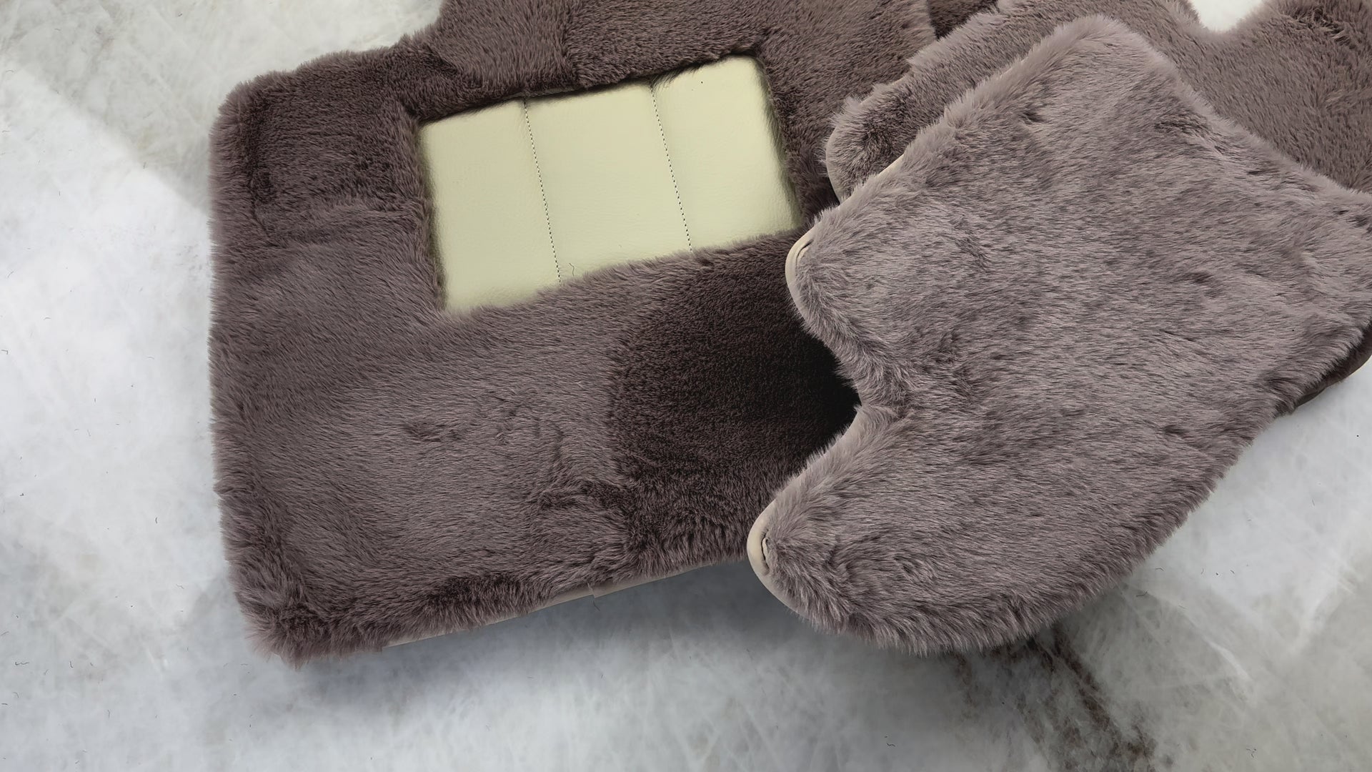 Fußmatten aus Schaffell für Bentley Continental GTC (2011–2018), Er56-Design - ER56 Design