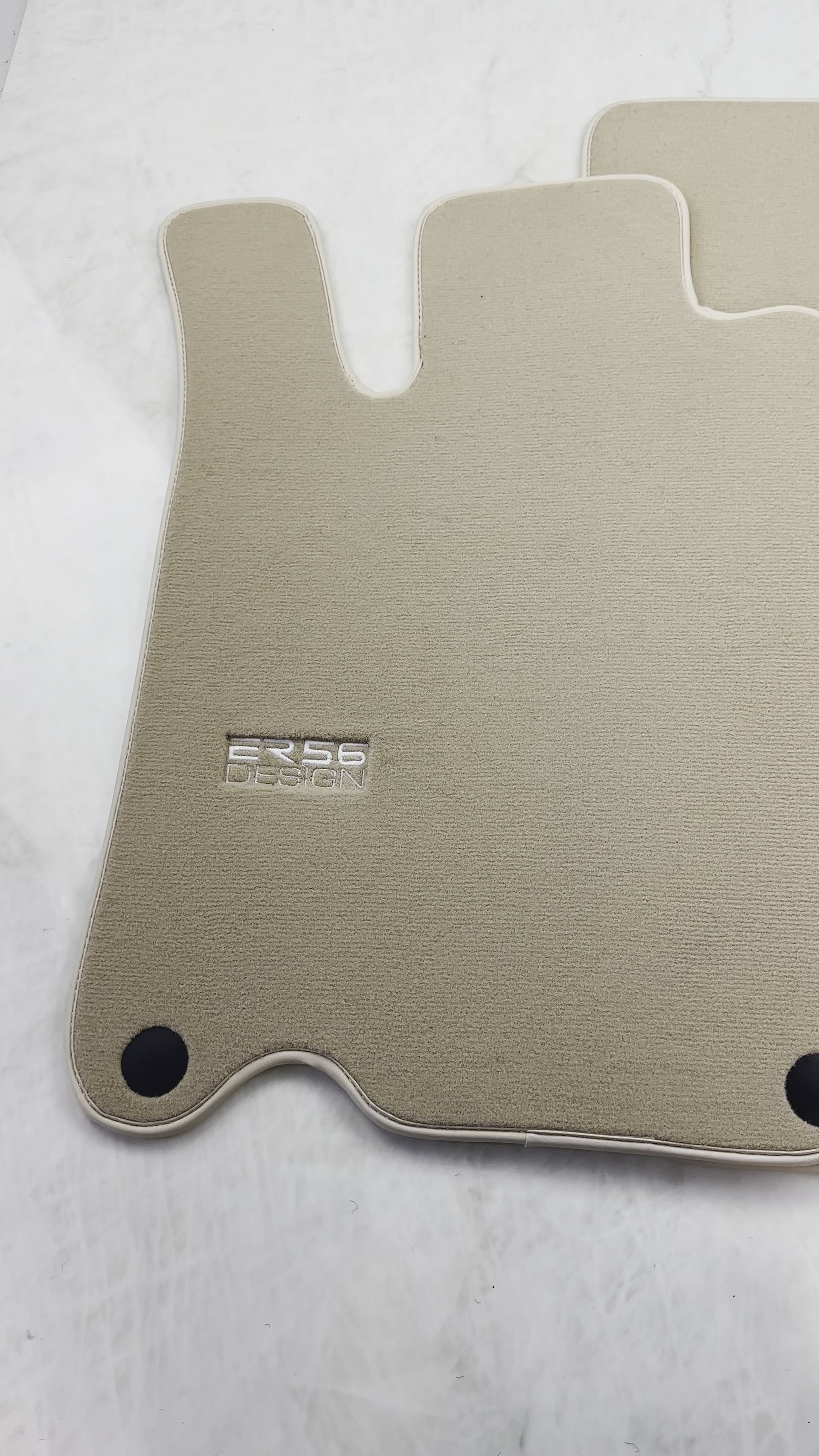 Beige Floor Mats For Mercedes-Benz SL-Class R230 (2001-2009) - AutoWin