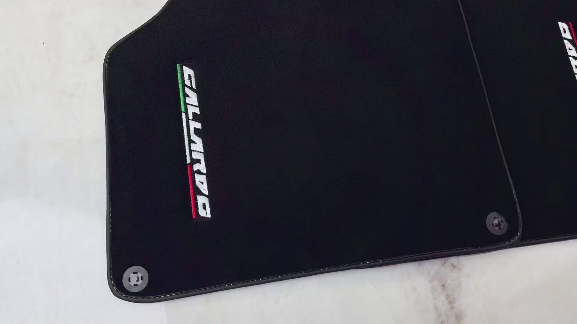 Svart bilmatter for Lamborghini Gallardo - AutoWin.EU