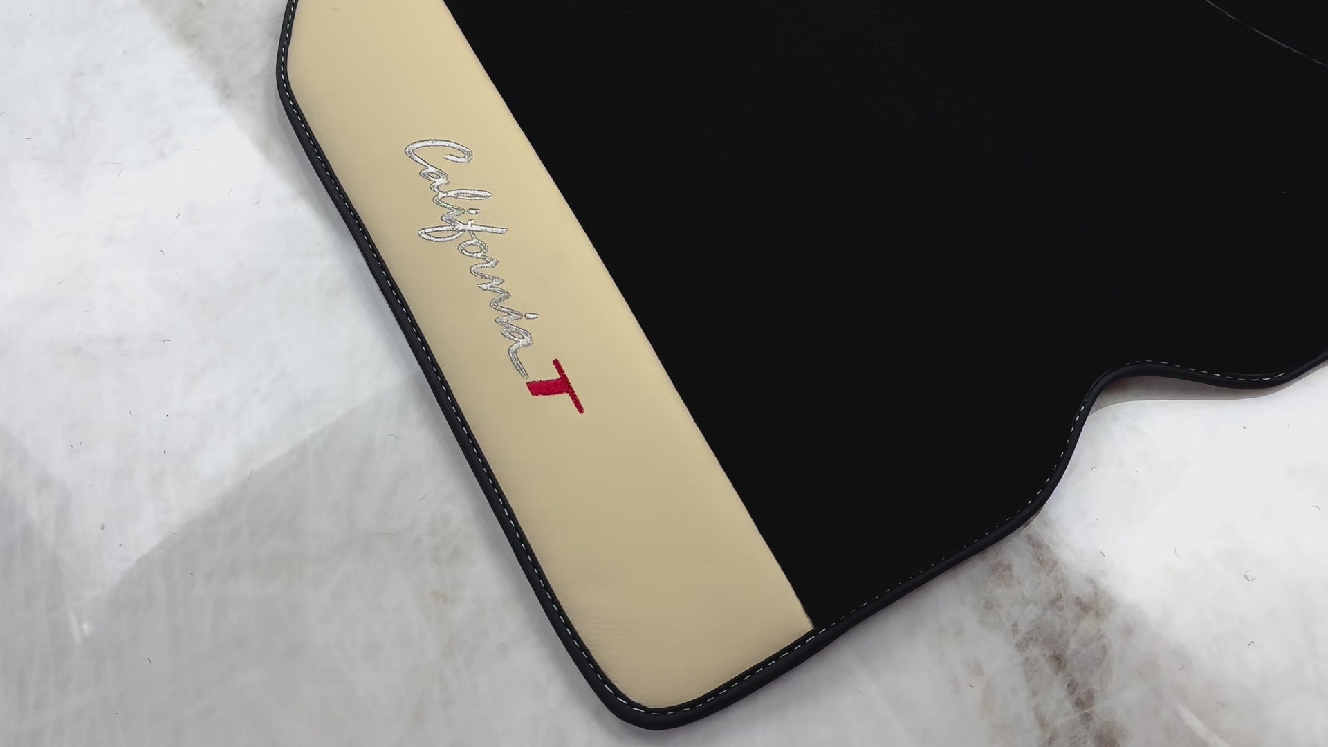 Sorte bilmatter for Ferrari California T (2015–2018) Crema Nappa lær - AutoWin