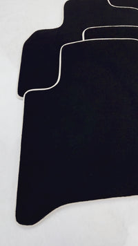 Schwarze Fußmatten für Honda City (2009–2013).