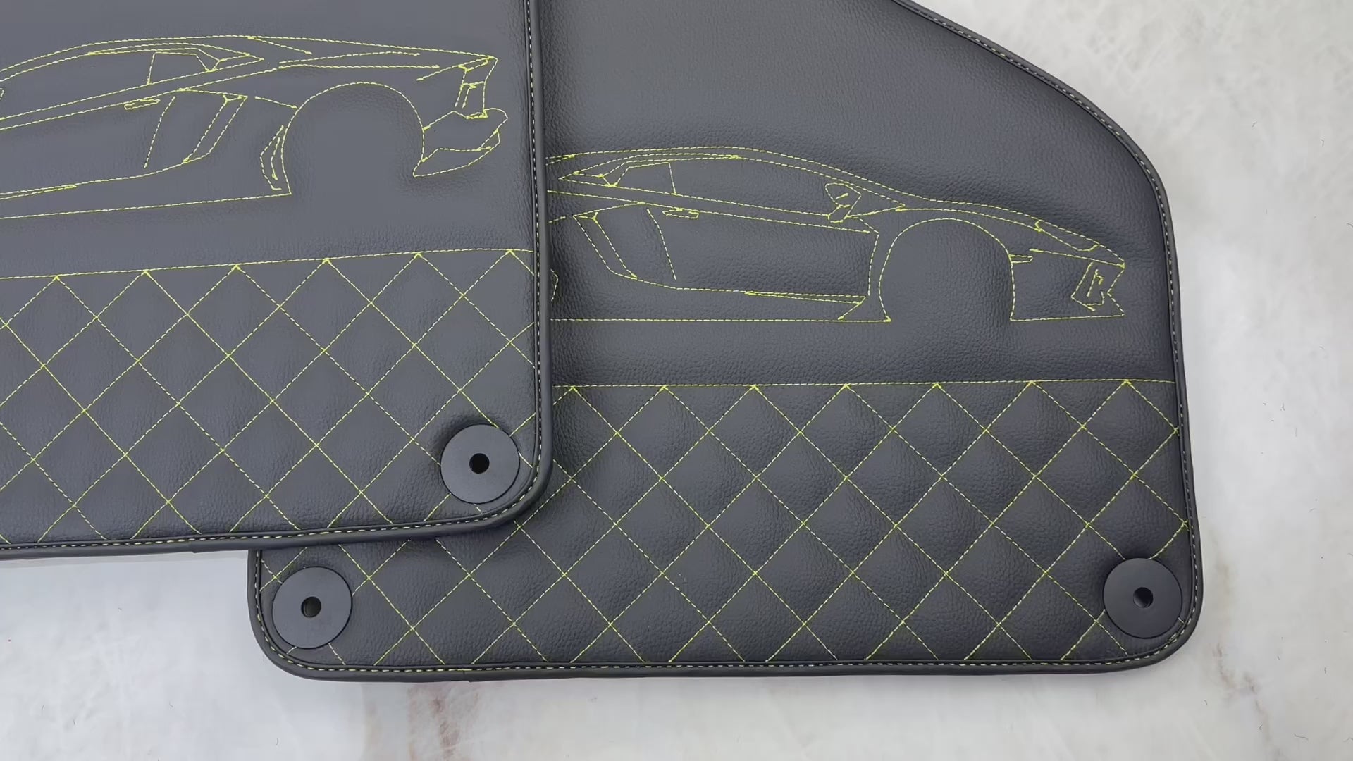 Lærbilmatter for Lamborghini Huracan med gule sømmer | ER56 Design - AutoWin.EU