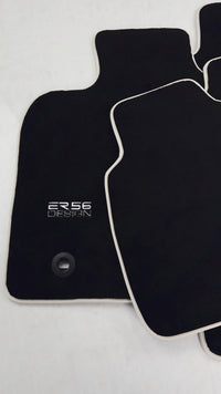 Svarte bilmatter til Toyota Camry (2017) ER56 Design