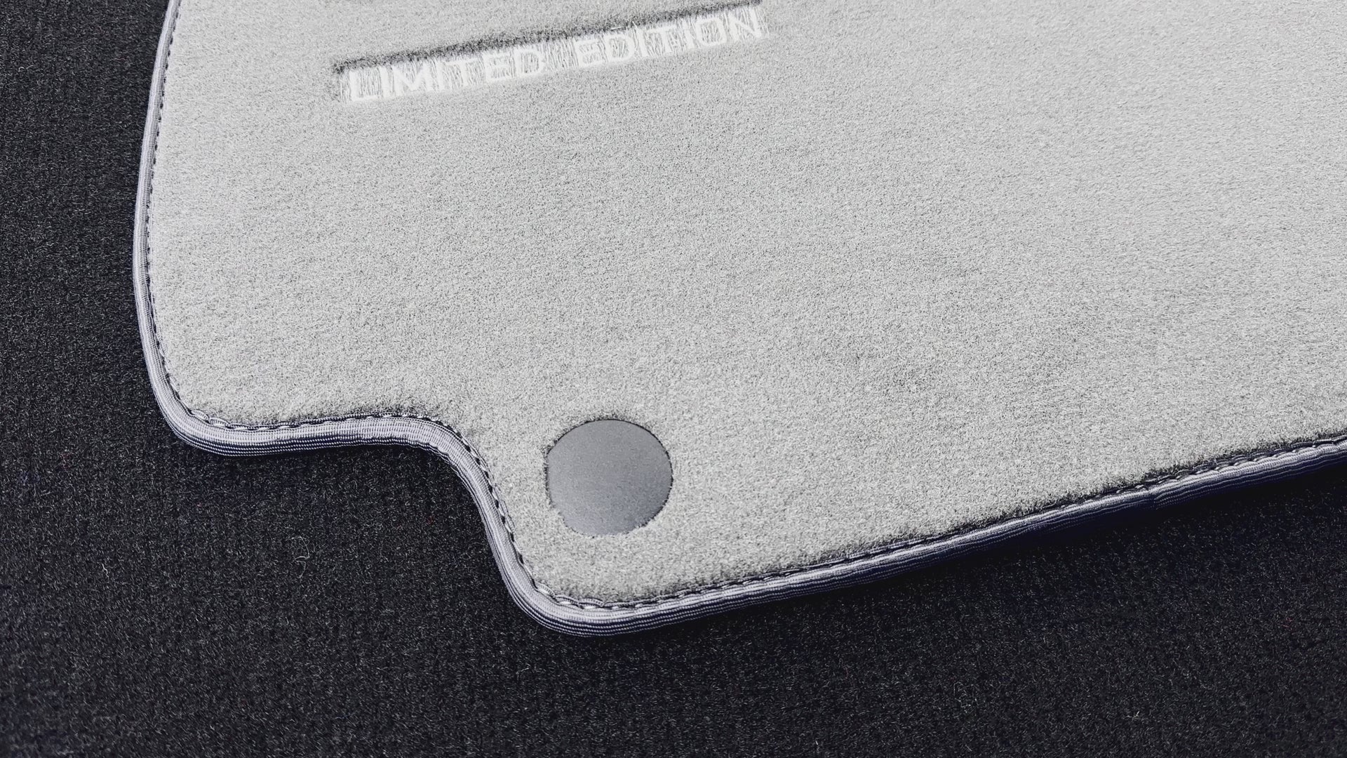 Grå bilmatter for Mercedes Benz E-Class W213 sedan (2016-2020) | Begrenset utgave - AutoWin