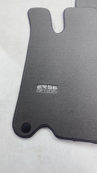 Graue Fußmatten für Mercedes-Benz SL-Klasse R230 (2001–2012) | ER56-Design