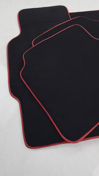 Schwarze Fußmatten für Honda Accord (1993–1998).