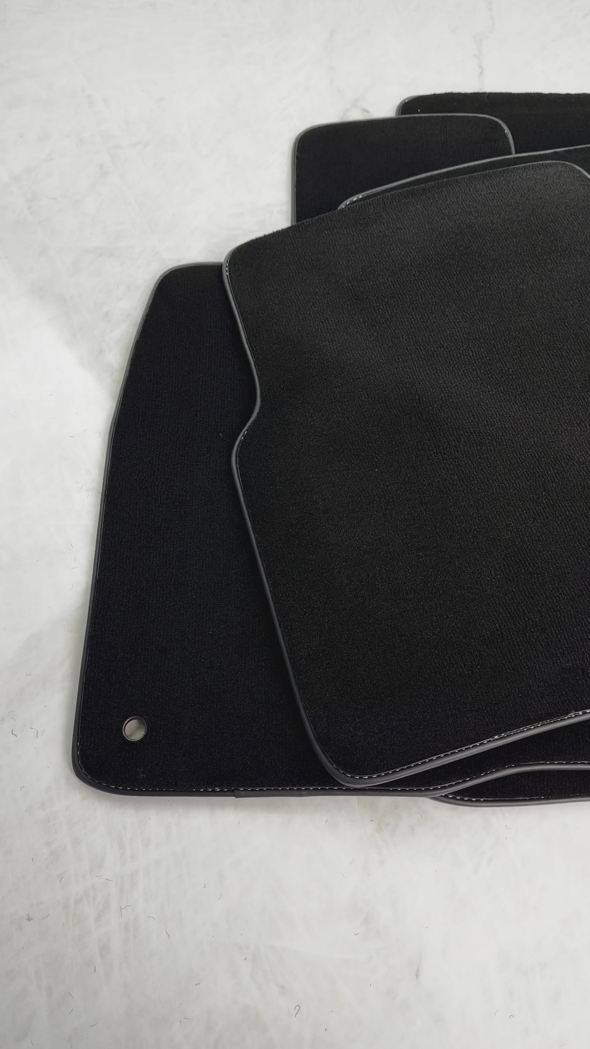 Schwarze Fußmatten für Honda Civic X 5D (2017-heute) - AutoWin