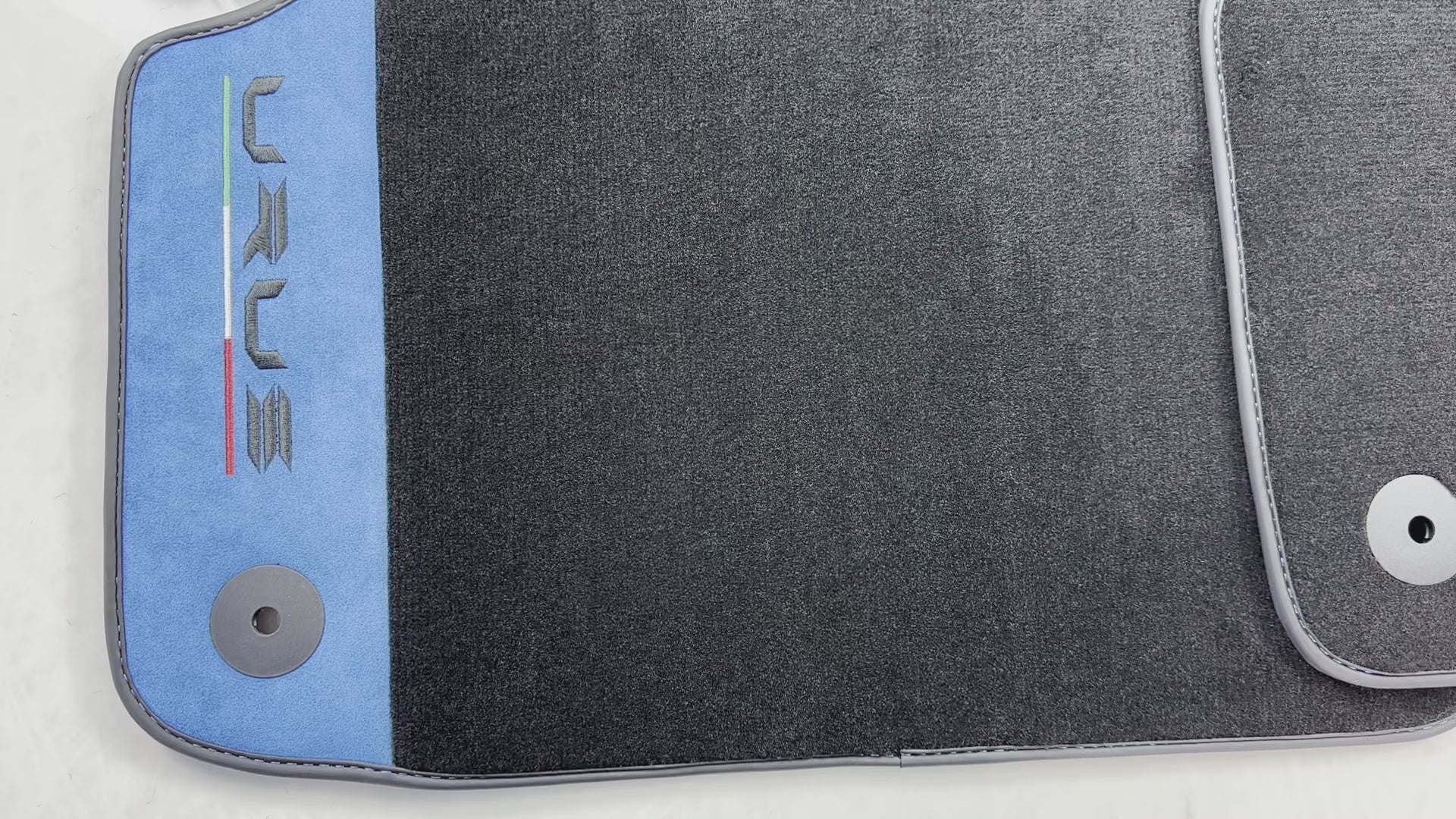 Schwarze Fußmatten für Lamborghini Urus mit blauem Alcantara-Leder - AutoWin.EU