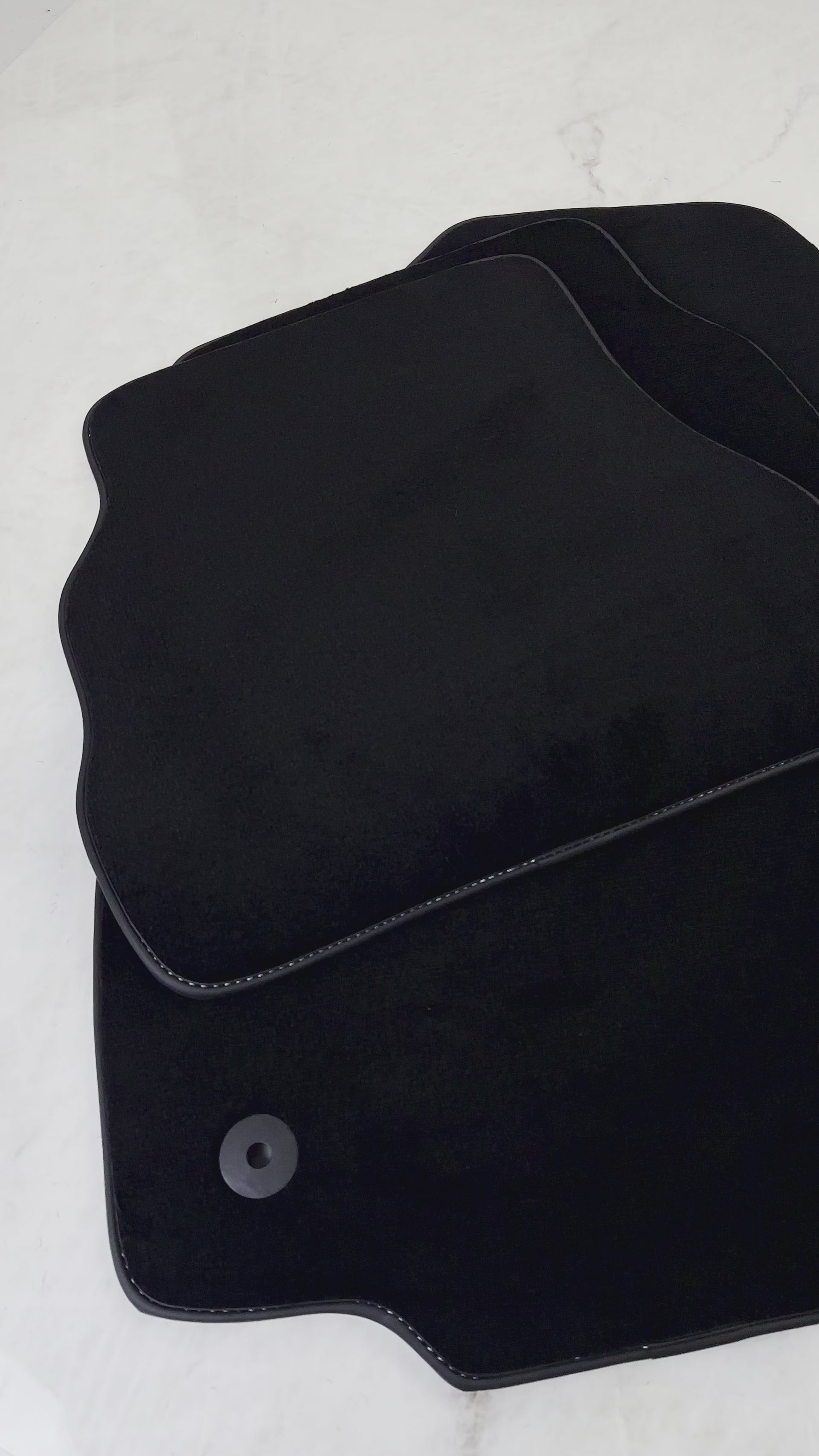 Svarte bilmatter for Ford B-Max (2012-2017) - AutoWin