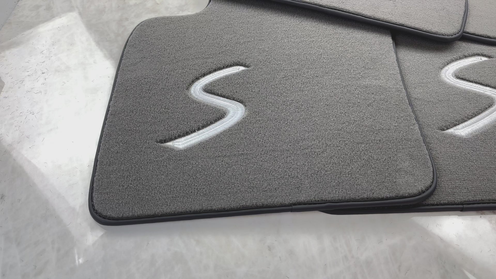 Graue Fußmatten für Mini Cooper / One R53 (2001–2007) Cooper S - AutoWin