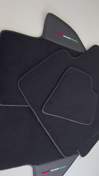 Fußmatten für Ferrari Mondial Coupe 1980-1993, italienische Ausgabe, mit Leder