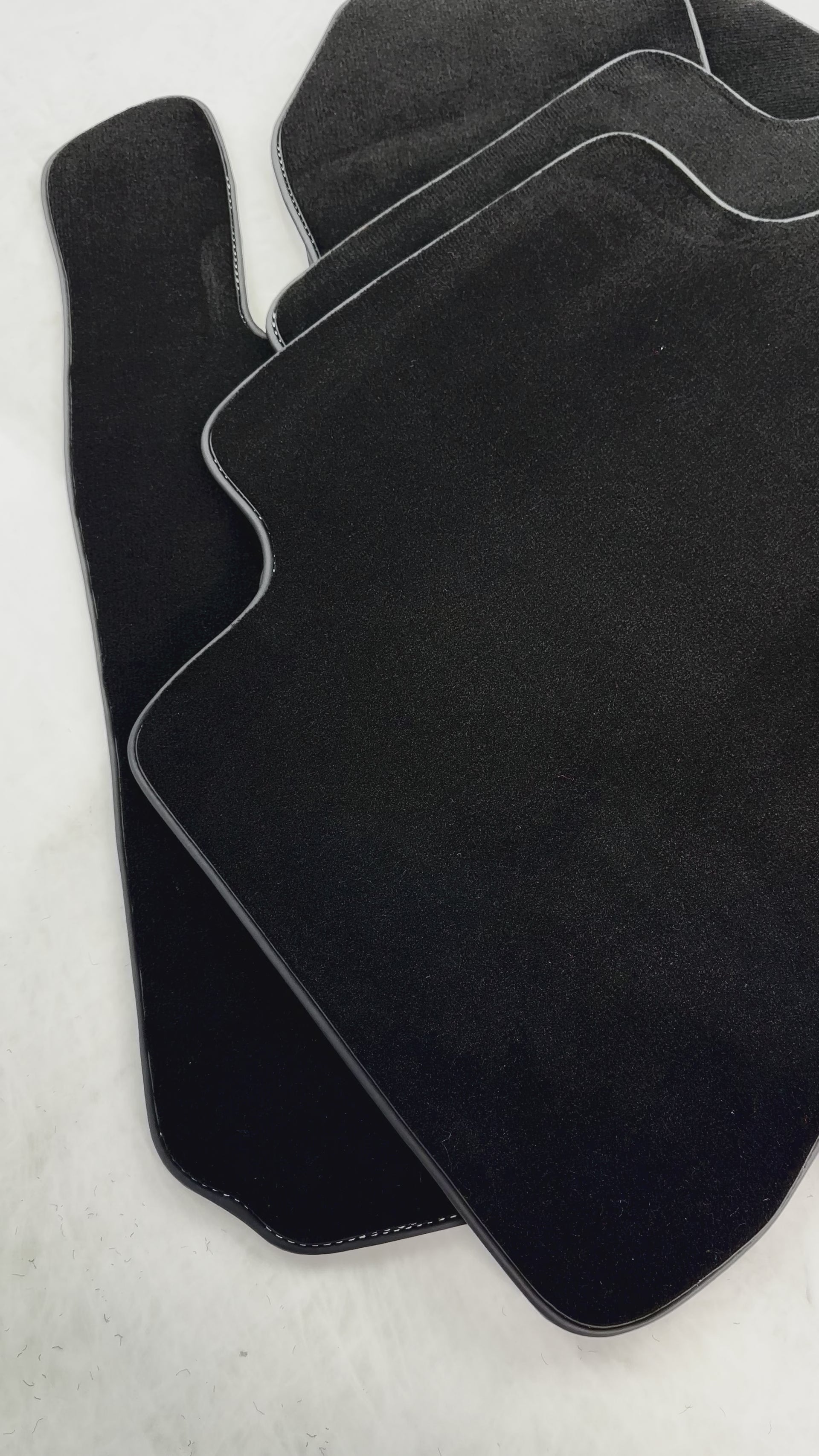 Svarte bilmatter for Toyota RAV4 (2006-2013) - AutoWin