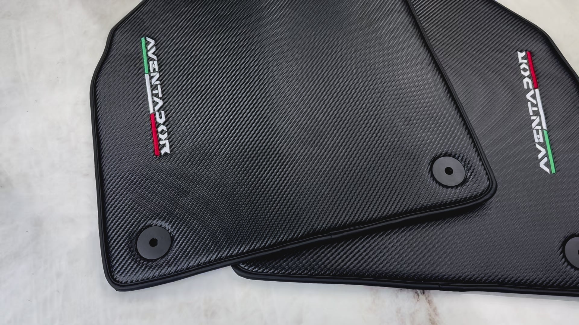 Karbonfiber bilmatter for Lamborghini Aventador - AutoWin.EU