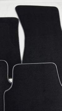 Schwarze Fußmatten für A6 – C8 Limousine (2018–2023).