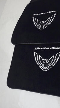 Svart bilmatter til Pontiac FireBird (1993-2002) med Trans Am-logo