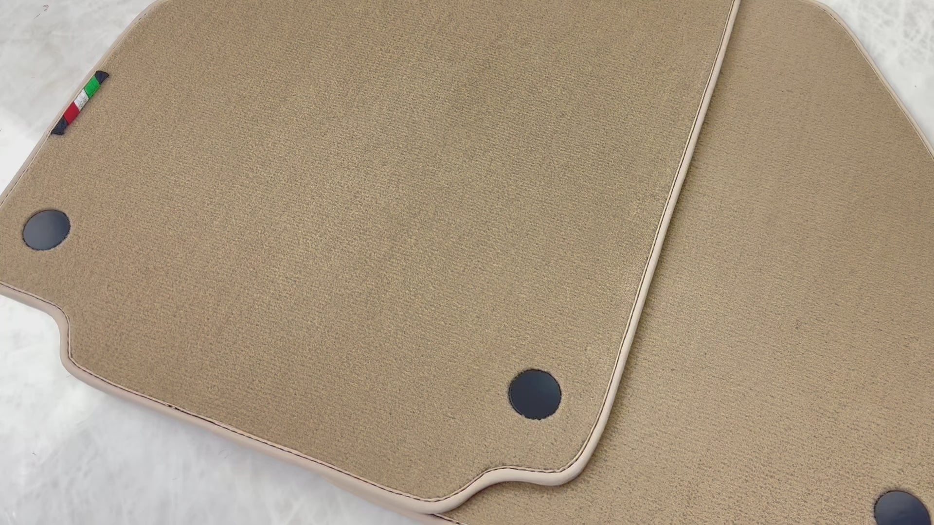 Beige bilmatter for Ferrari 458 GT2 (2012-2015) | Italiensk utgave - AutoWin