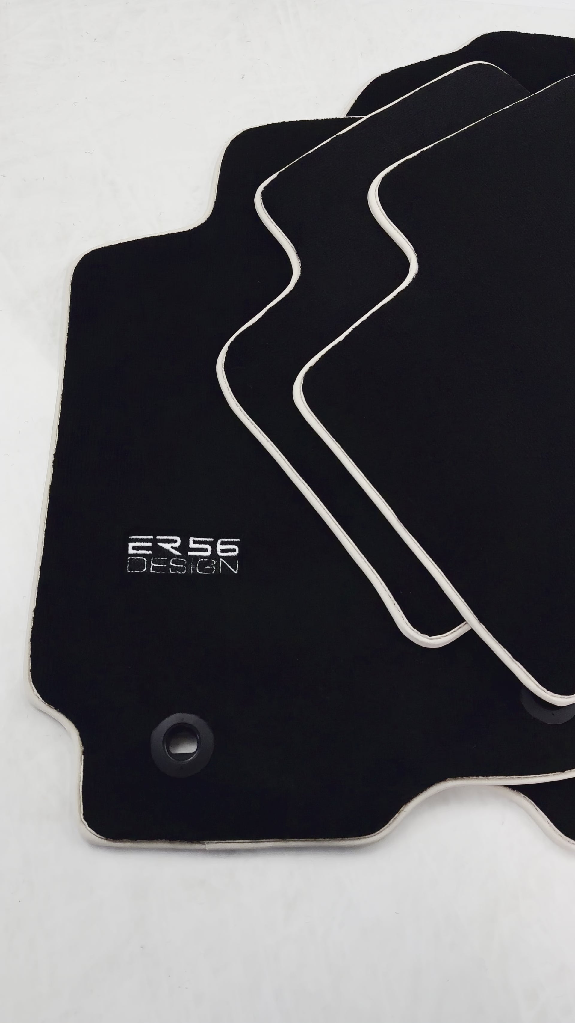 Sorte bilmatter for Toyota RAV4 (2013-2018) ER56 Design - ER56 Design