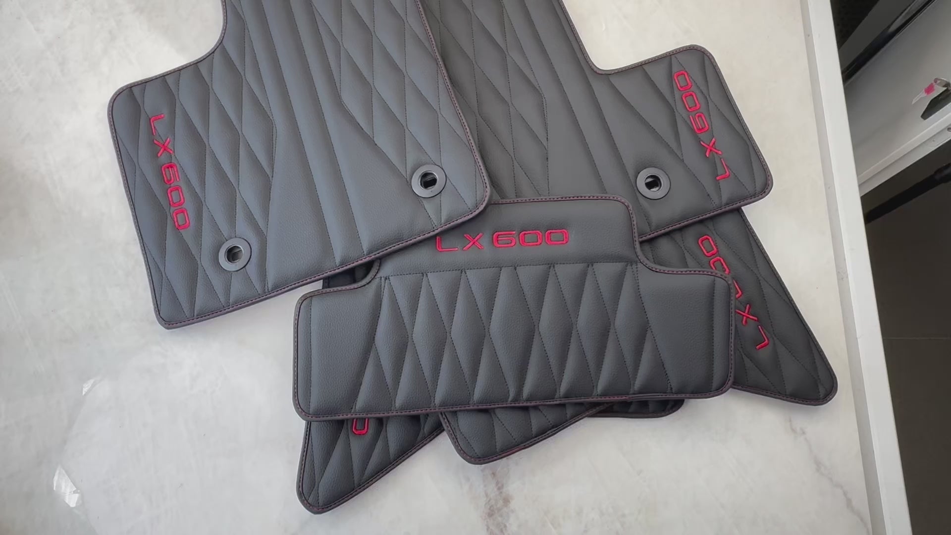 Leather Floor Mats For Lexus LX 570 (2008-2021) - AutoWin.EU