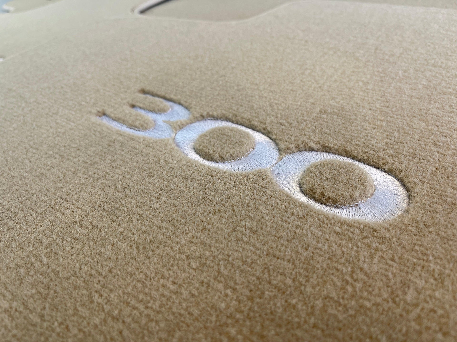 Floor Mats For Chrysler 300C Beige 2011-2022 - AutoWin