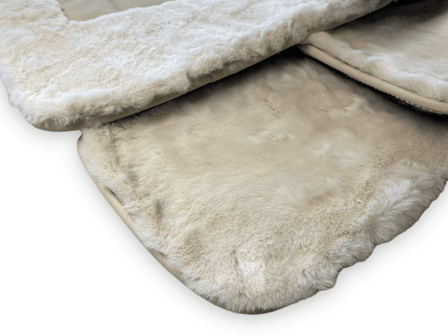 White Sheepskin Floor Mats For Rolls Royce Wraith 2013–2023 Er56 Design - AutoWin